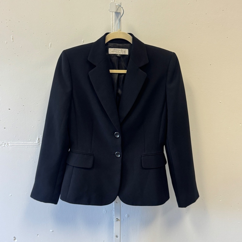 Tahari Arthur S. Levine Womens Petite 2P Black Two Button Blazer Suit Jacket